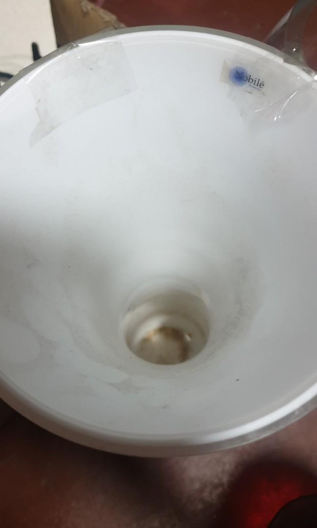 UK/Japan Flower Vase/Pots (Category: Pots & Planters) located in Bulacan. Submitted by blacksonate (Listing ID 1138063574, Image 2). Description: Take all From UK/Japan With very minor chips as seen in pics. Sold as is..