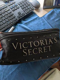 Victoria's secret makeup bag 化妝包
