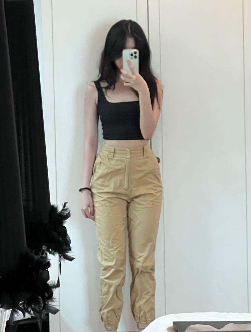 Y2k cargo brown beige tan pants, Women's Fashion, Bottoms, Other Bottoms on  Carousell