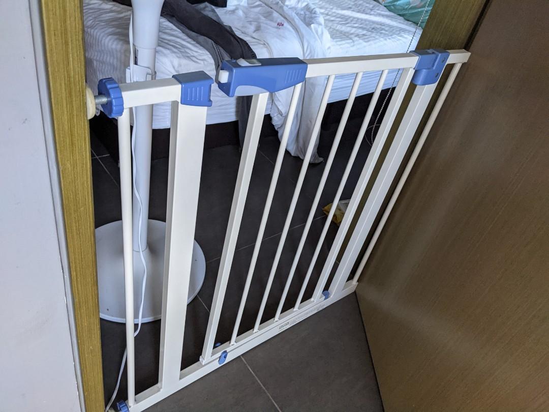 Stair gate 89cm wide clearance