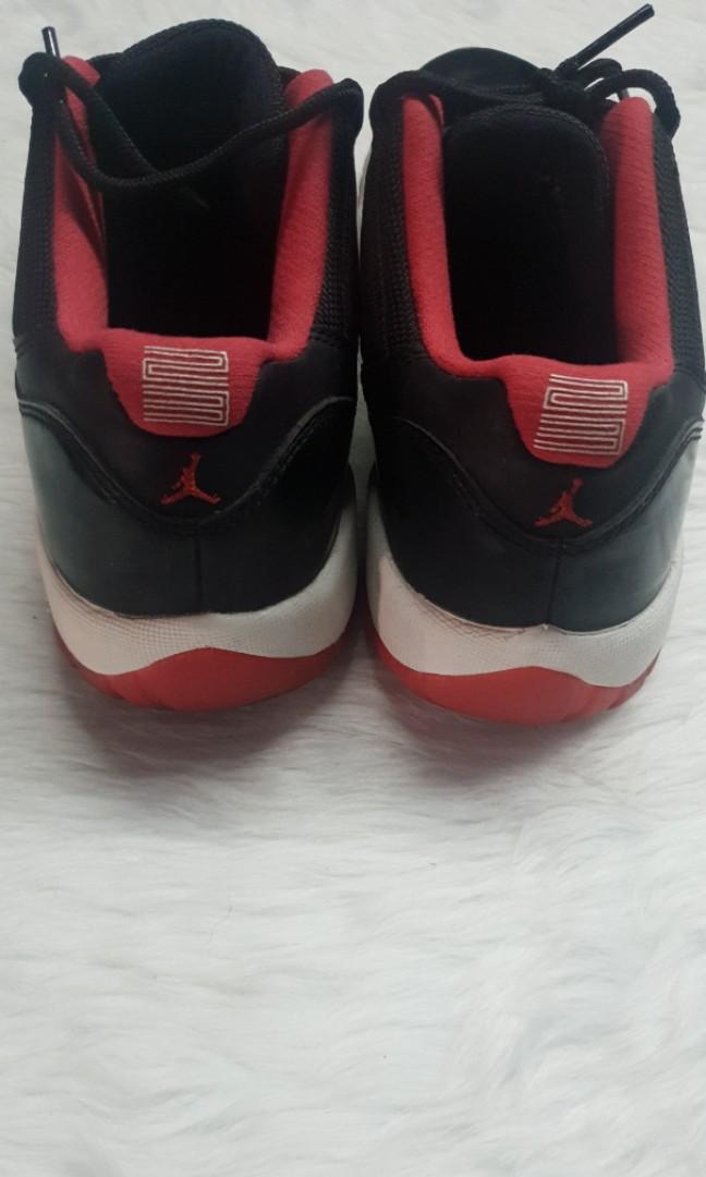 Air Jordan 11 Low Bred GS, Men's Fashion, Footwear