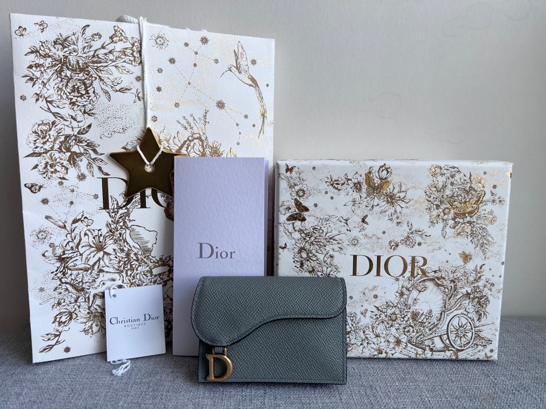 EUC Authentic Dior Saddle Flap Card Holder Grained calfskin Gray MSRP $500