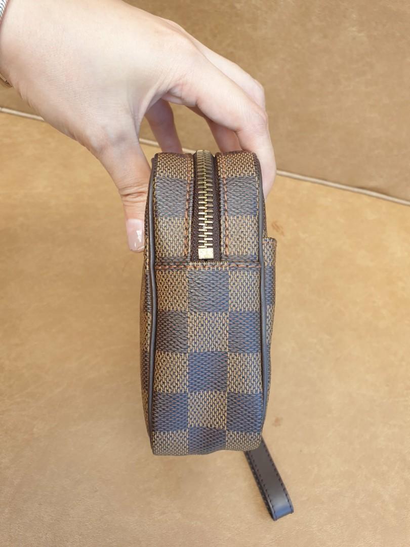 💯 Authentic Louis Vuitton Damier Pochette Billets Macao Clutch Bag,  Luxury, Bags & Wallets on Carousell