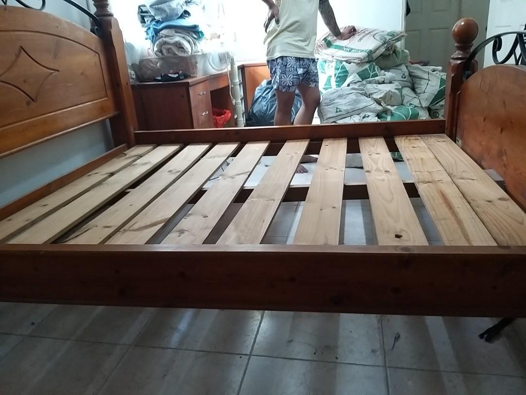 Bed Frames (Category: Bed Frames & Mattresses) located in Singapore. Submitted by is13mohammad (Listing ID 1138206999, Image 3). Description: Oak wood bed frames made in Australia bought it at IMM 10years ago at 3kttwell kept and well used plus neg..