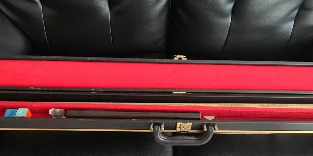 Winston 20 Pool Cue With Case