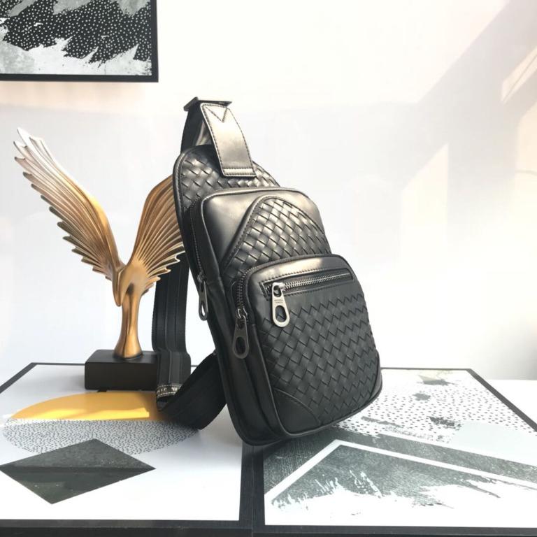 bottega veneta men's crossbody bag