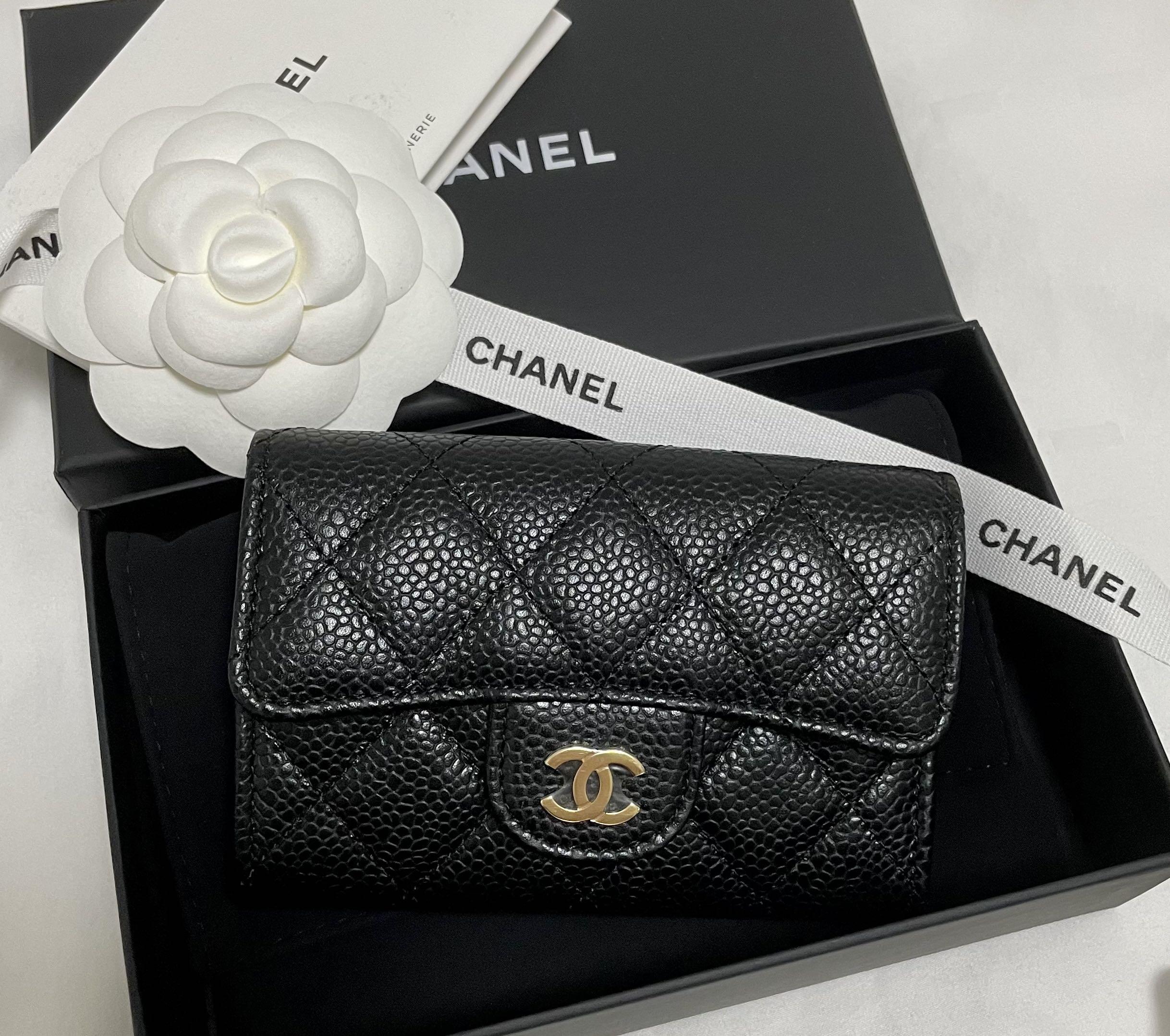 NEW CHANEL 23C Yallow Caviar GHW Quilted Classic Snap Card Holder w/ Receipt
