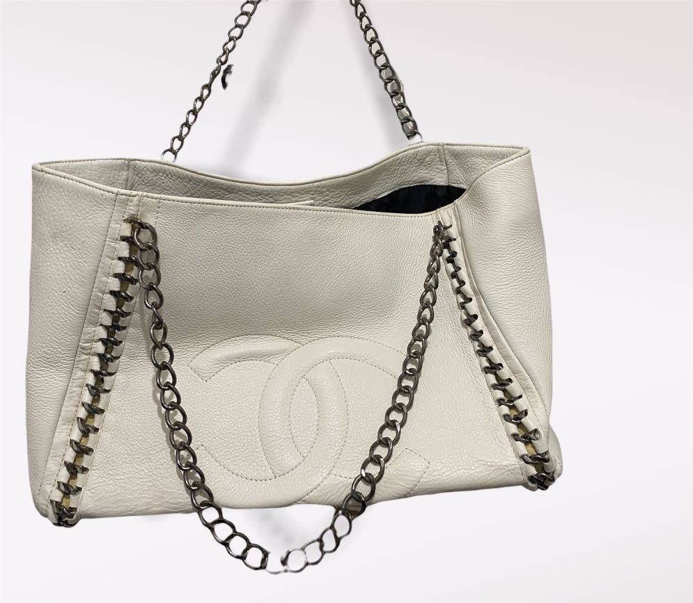 Chanel White Bag Made in Paris, Luxury, Bags & Wallets on Carousell
