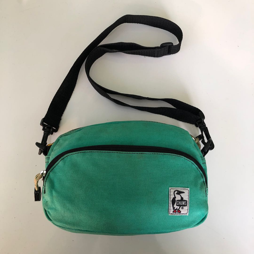 Chums sling bag