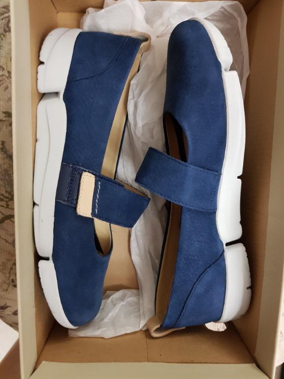BNIB Clarks Trigenic Carrie Nubuck Navy Blue in original box sticker Women s Fashion Footwear Flats on Carousell