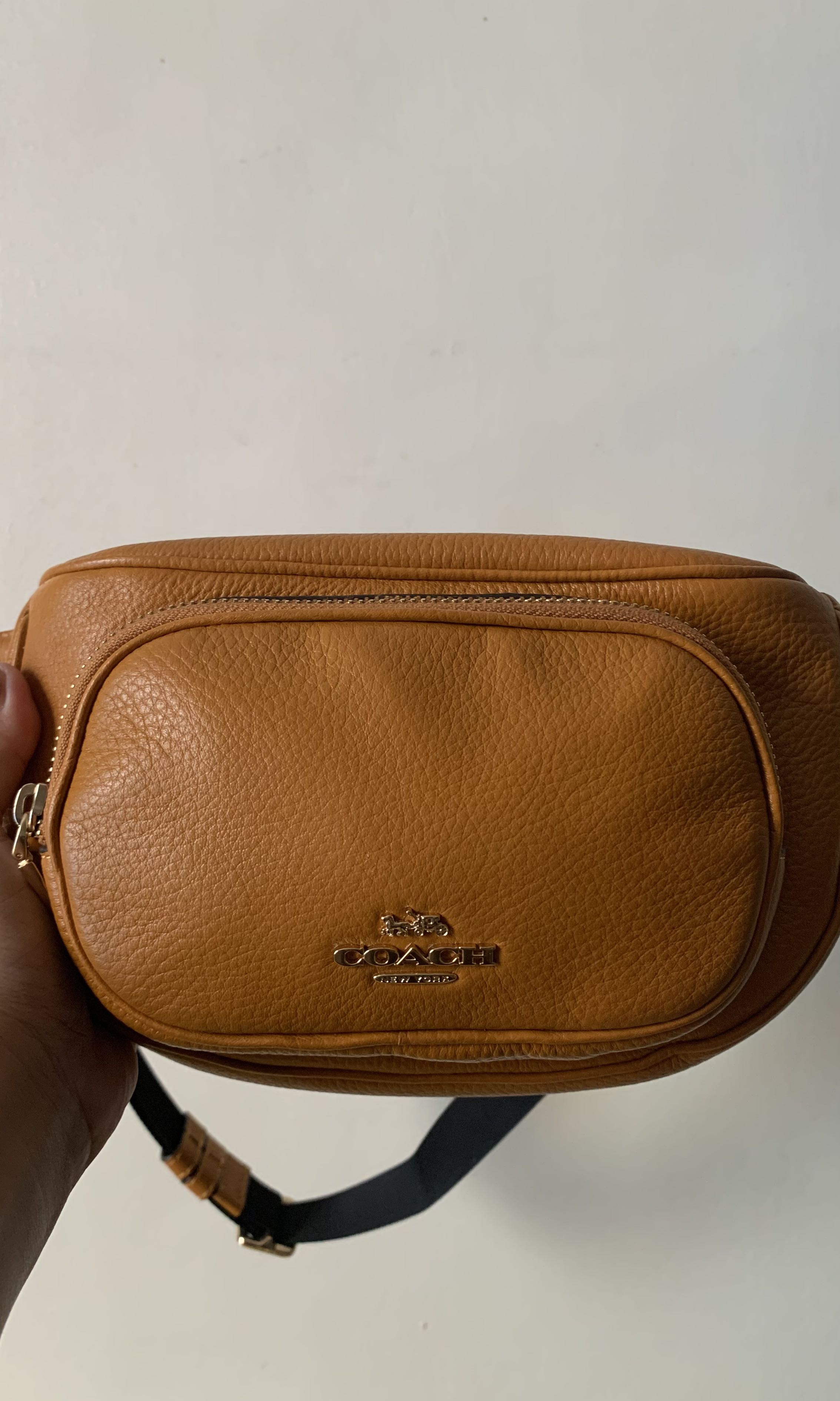 coach court belt bag black