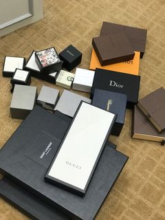 CONSIGN OR SELL YOUR LUXURIES TO US  Collection item 2