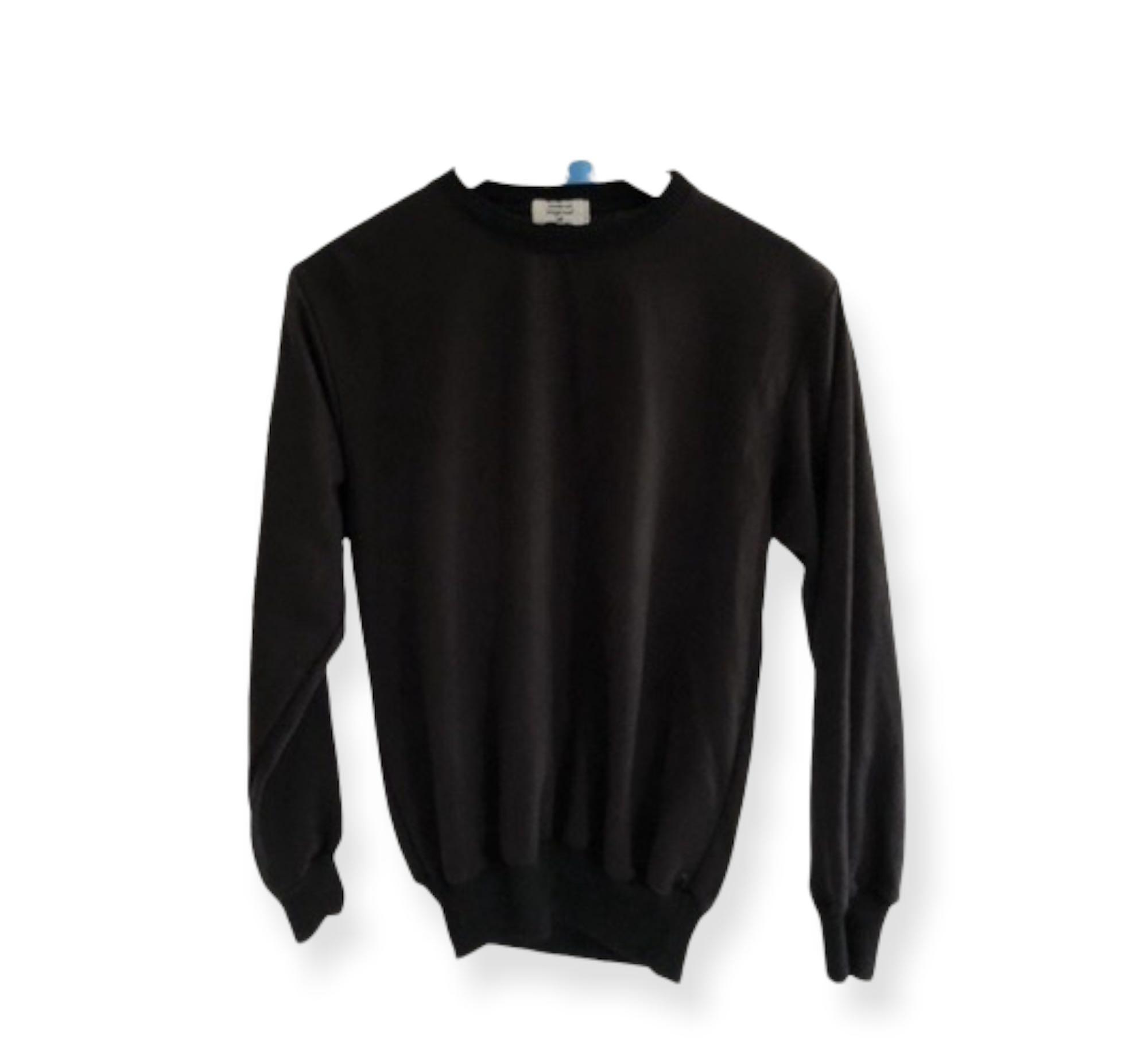Crewneck hitam polos Fesyen Wanita Pakaian Wanita Atasan di