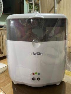 Dr Browns deluxe electric bottle sterilizer with cycle indicator. 110v ONLY