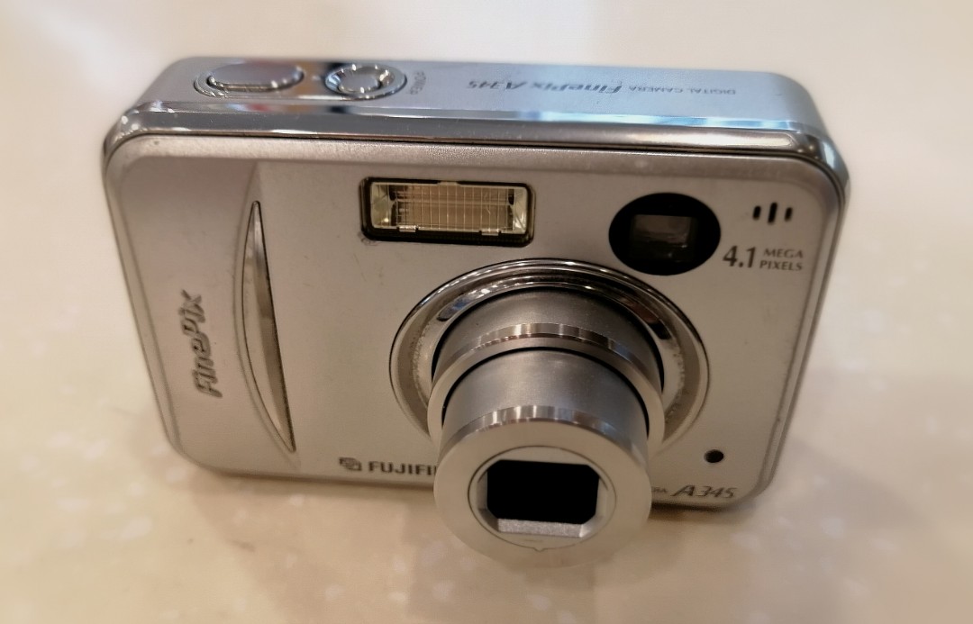 Fujifilm Finepix A345數碼相機，全正常使用，2粒2A新電池+XD卡