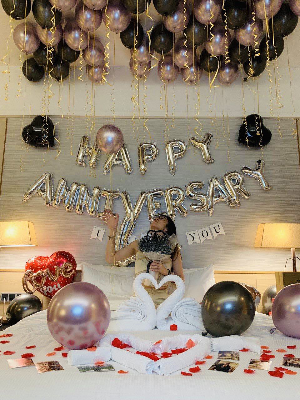 Happy anniversary deals decorations