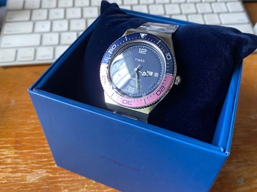 Hypebeast x Timex M79 [Fuchsia], 名牌, 手錶- Carousell