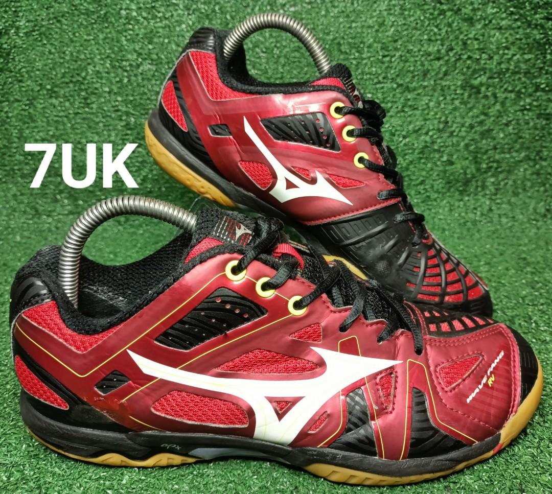Kasut 2025 mizuno badminton