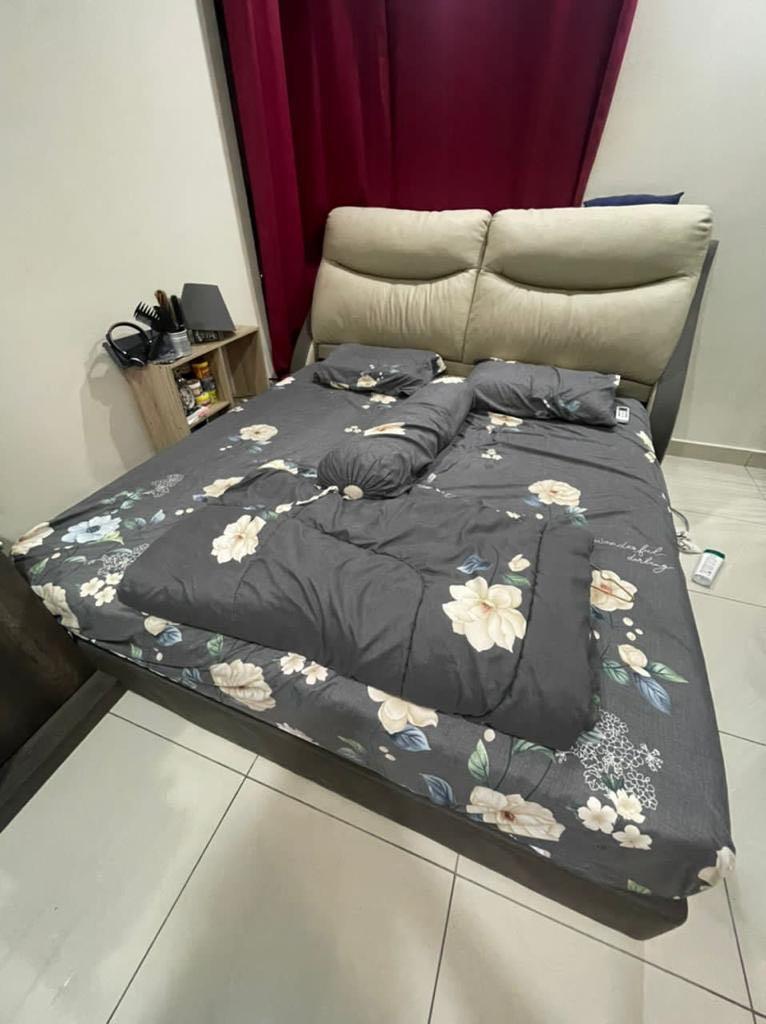 King size Bed, Furniture & Home Living, Furniture, Bed Frames