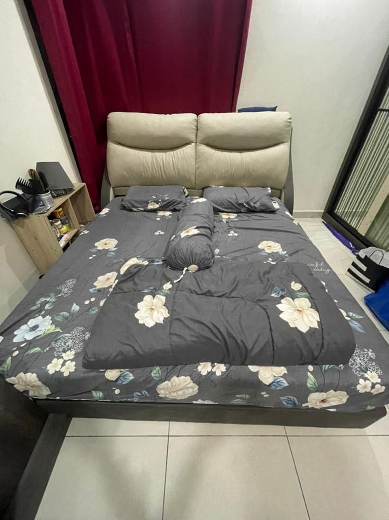 King size Bed, Furniture & Home Living, Furniture, Bed Frames