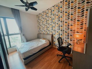 (Category: ) located in . Submitted by carpediem96 (Listing ID 1138180420, Image 1). Description: .