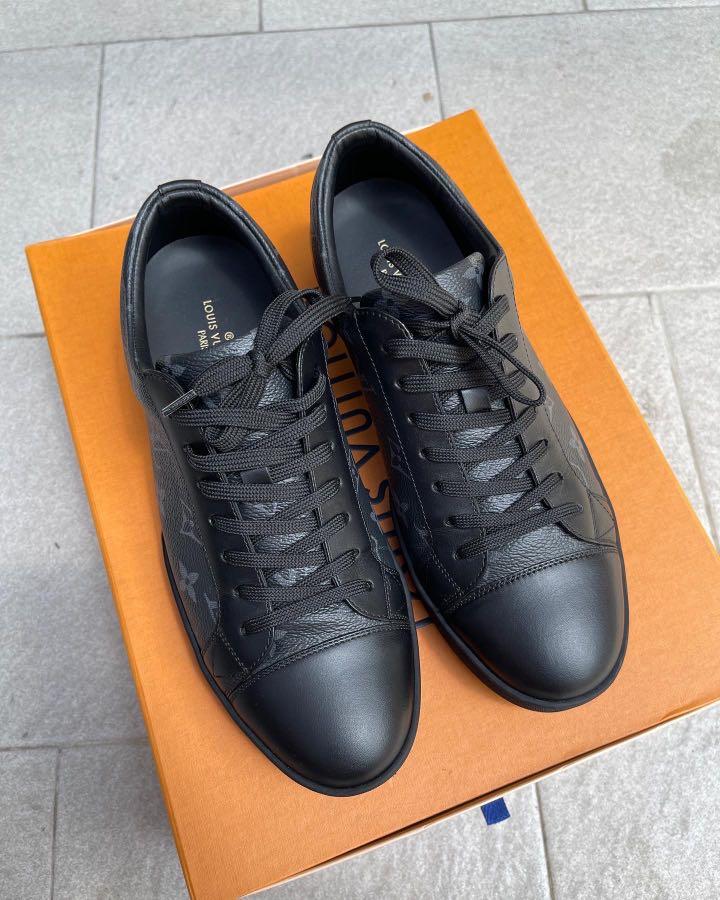 200 Pasang Sepatu Kets Mendiang Desainer Louis Vuitton Dilelang, Harganya  Mulai Rp28,7 Juta