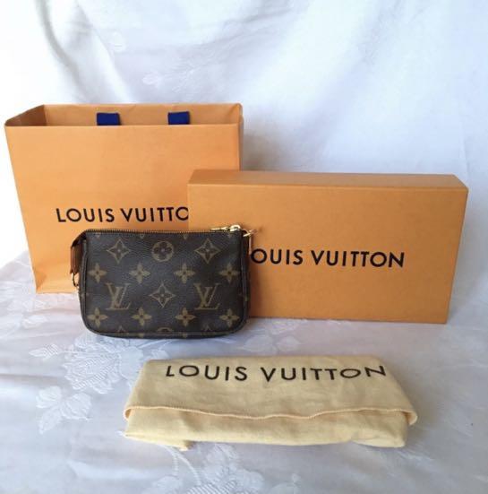 100% Authentic Louis Vuitton LV Mini Pochette Bag, Luxury, Bags & Wallets  on Carousell