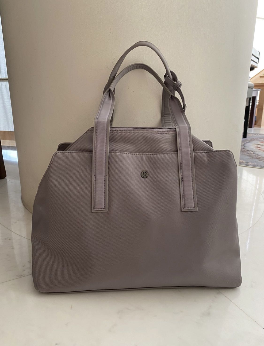 lululemon gym bag, Women's Fashion, Bags & Wallets, Shoulder Bags on