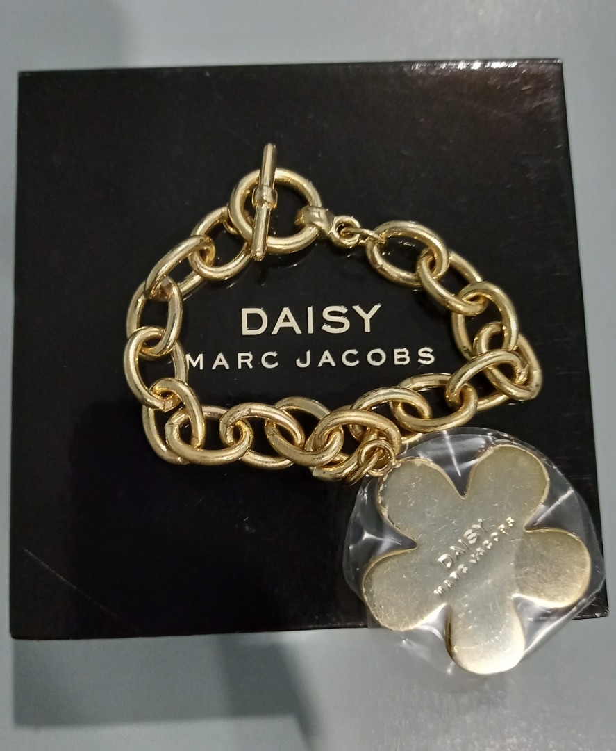 Marc jacobs daisy bracelet online