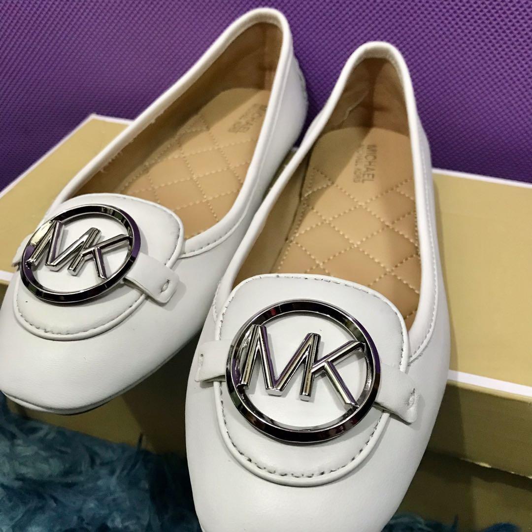 Michael Kors Lillie Moccasin Flats , Luxury, Sneakers & Footwear on  Carousell