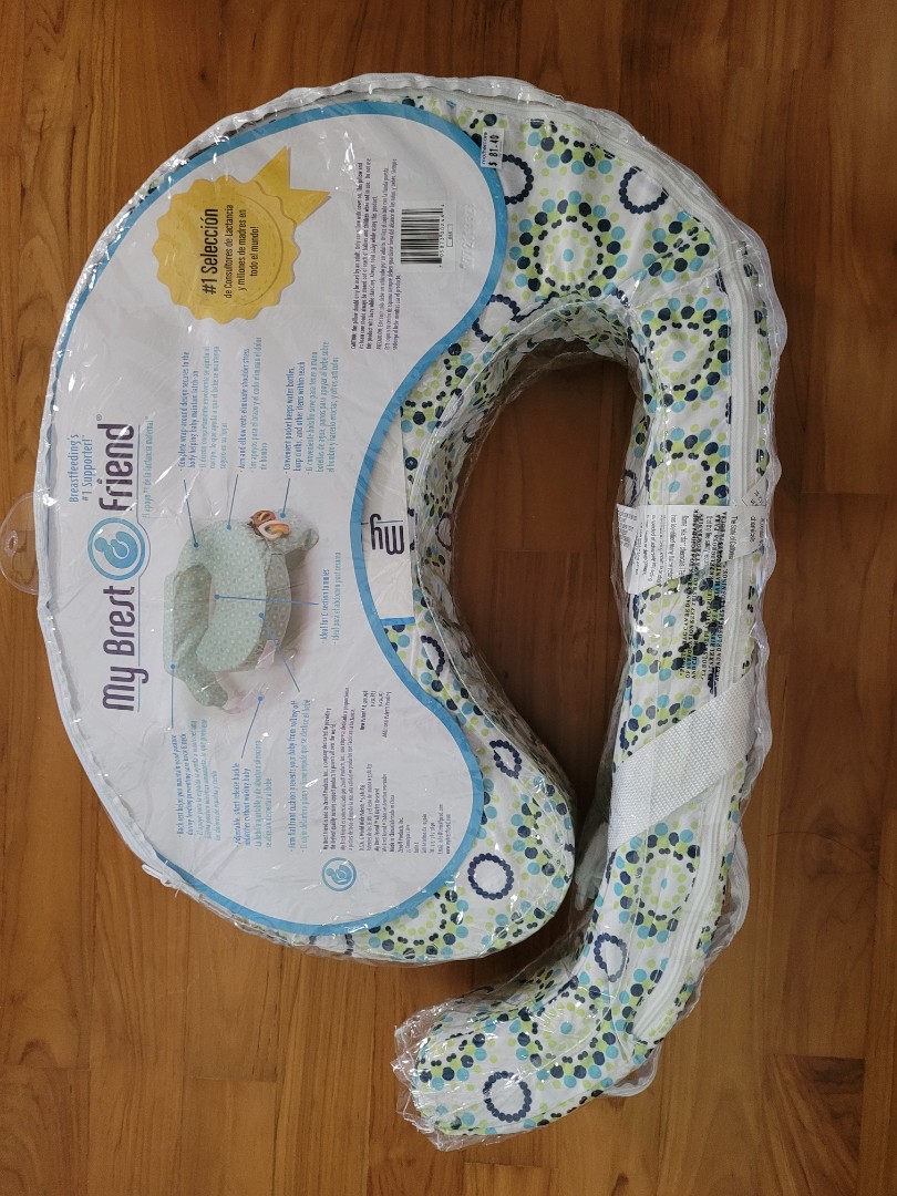 My Brest Friend breastfeeding pillow, Babies & Kids, Nursing & Feeding