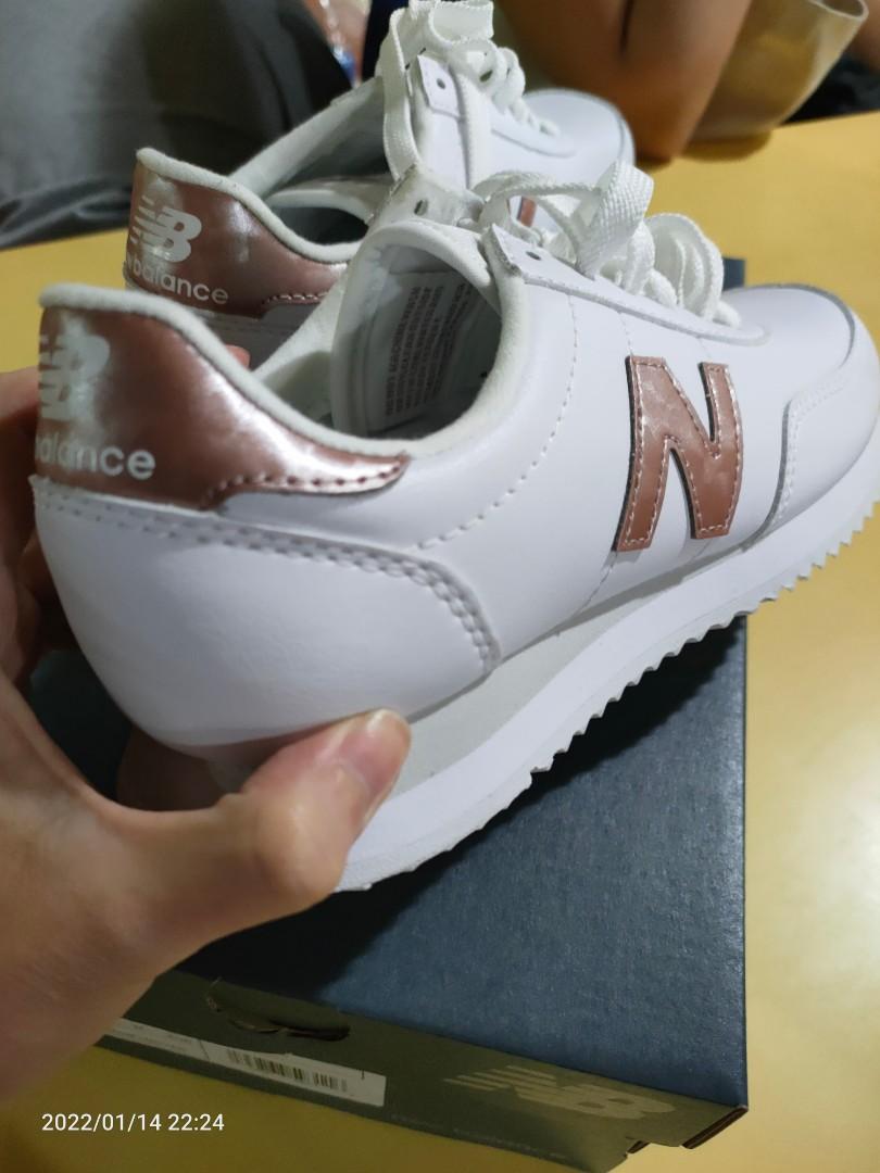 New balance women Sneakers white rose gold WL720MB1