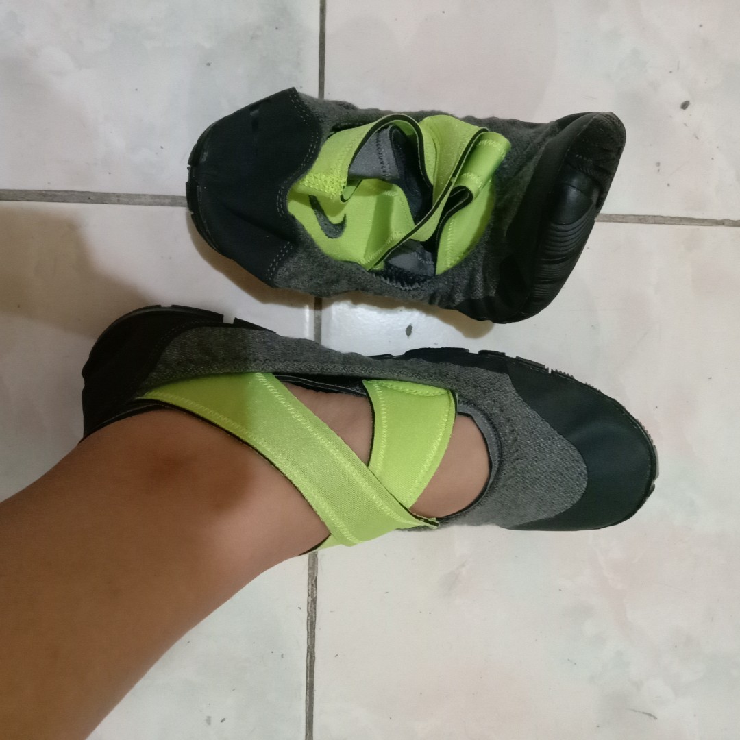 NEW Nike studio pack flats Women s Fashion Footwear Flats