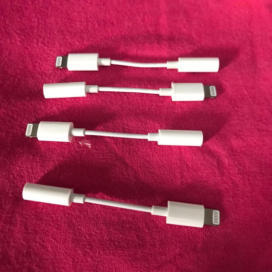 Original iPhone Dongle Adapter 3.5mm jack to Lightning, Mobile Phones