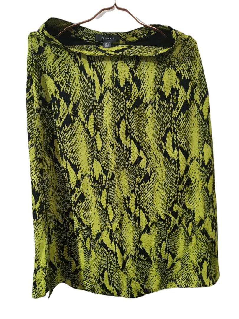 Primark Green Snake Print Sexy Slit Midi Skirt Women s Fashion Bottoms Skirts on Carousell