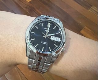 (Category: ) located in . Submitted by ashauntee (Listing ID 1138297912, Image 1). Description: .