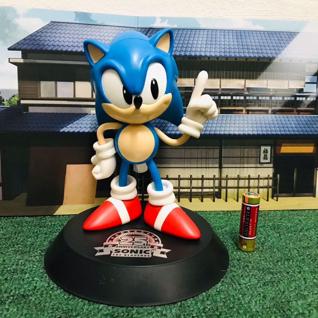 Sonic 25th anniversary figure 2025
