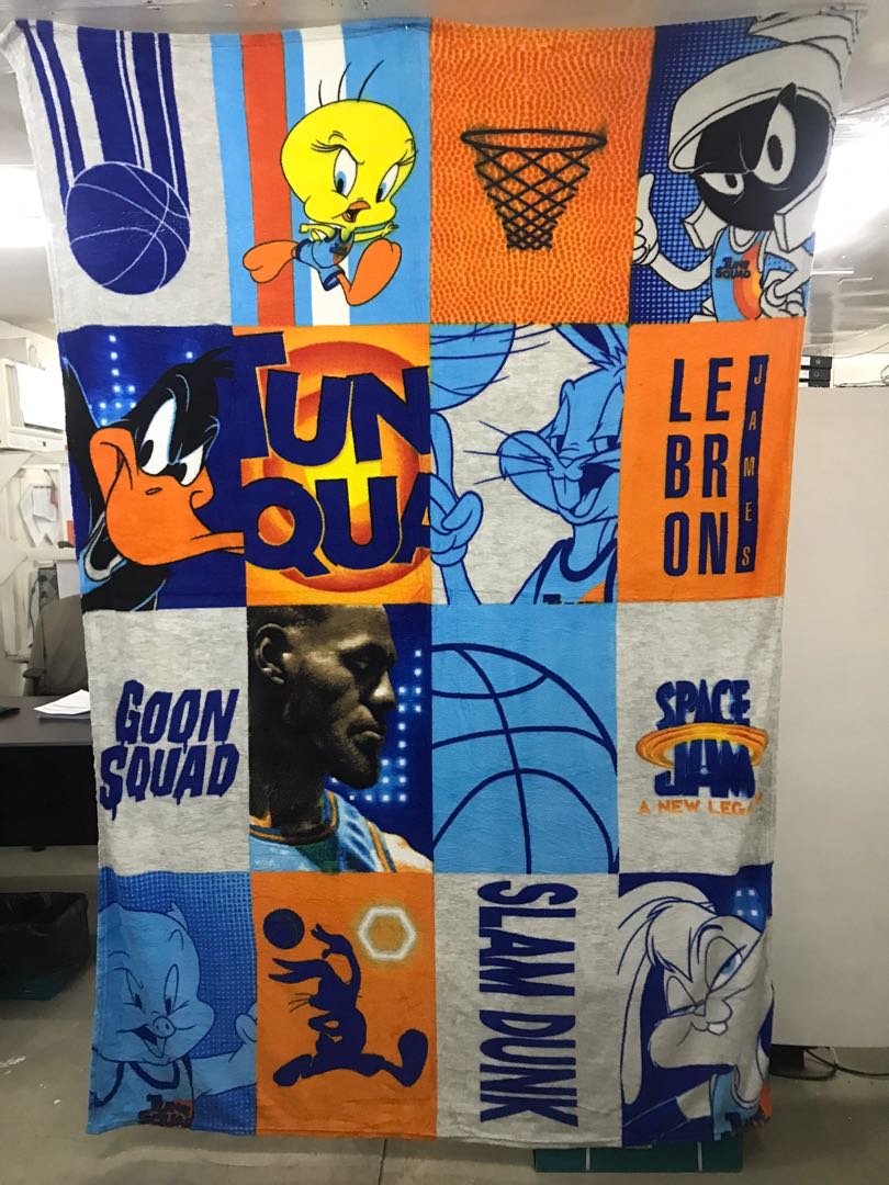 SPACE JAM Blanket, Men's Fashion, Coats, Jackets and Outerwear on Carousell