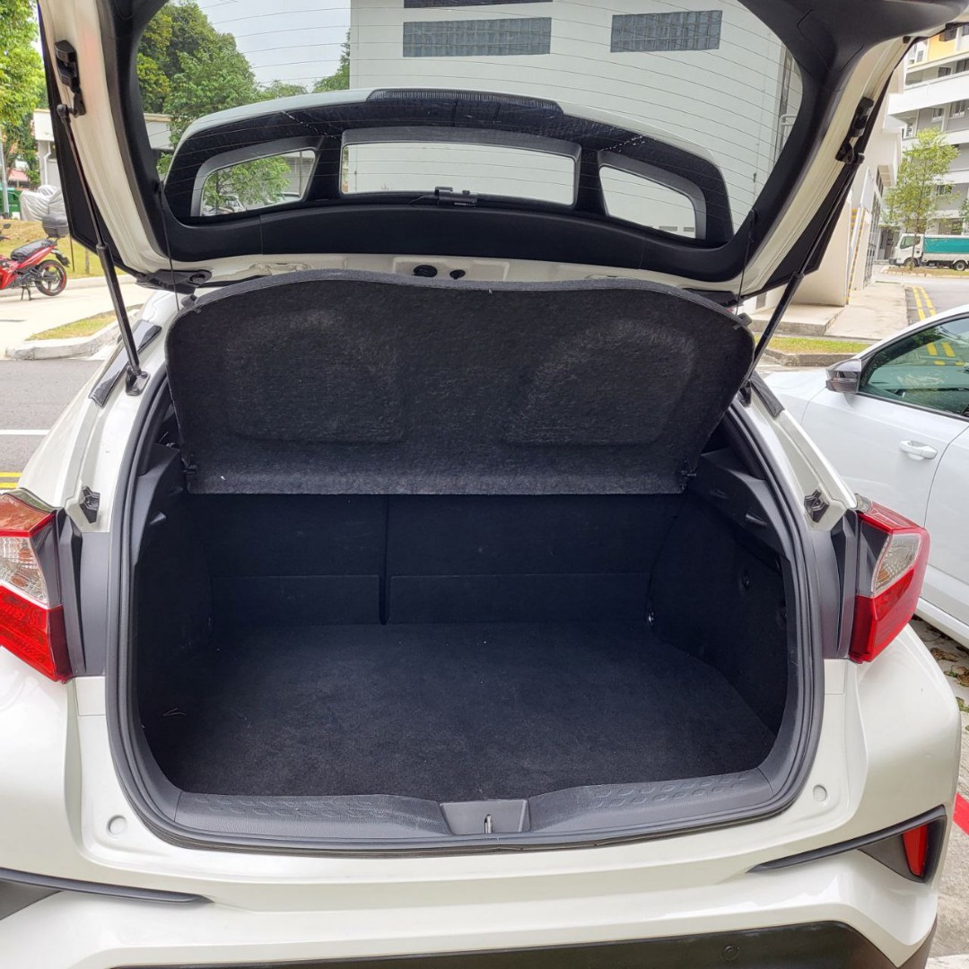Toyota chr hotsell boot cover
