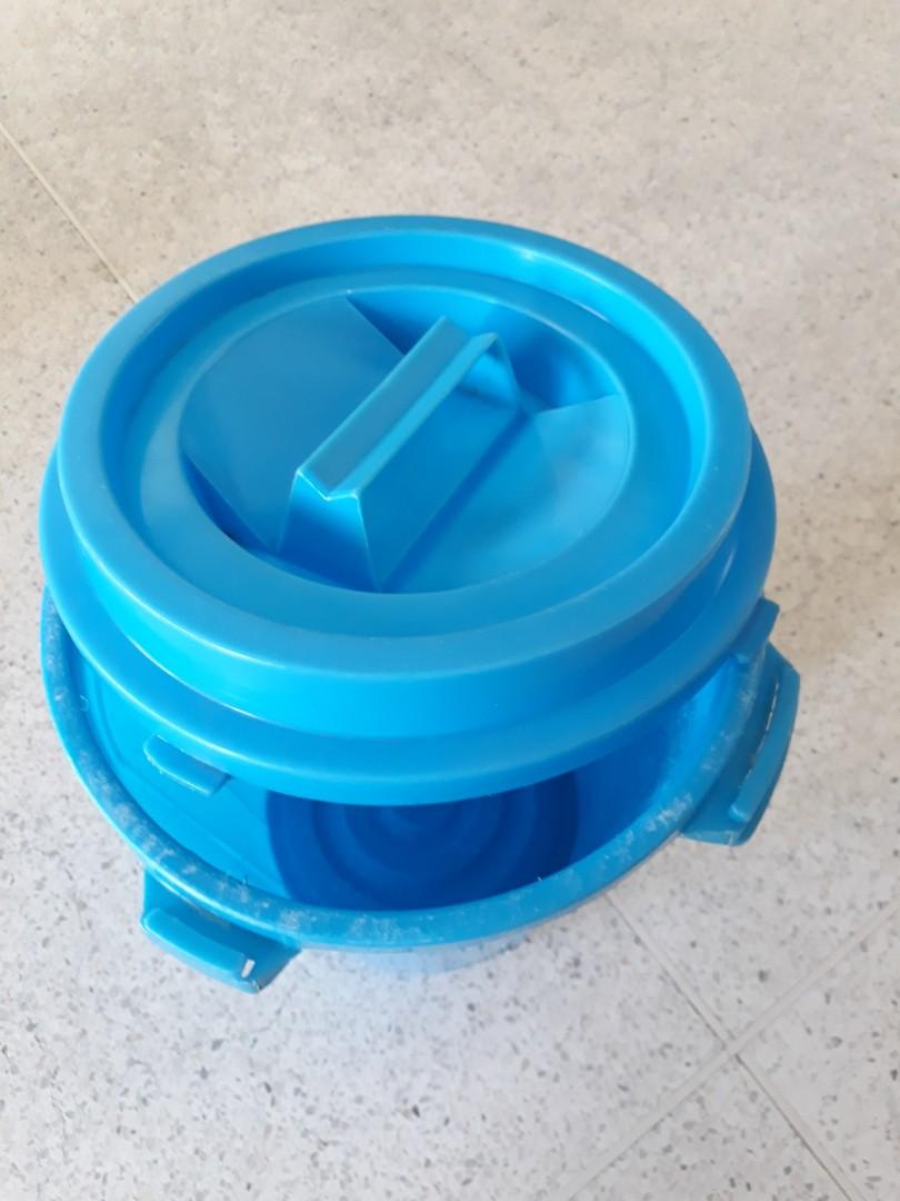 Small old school Vintage blue plastic bucket, Hobbies & Toys