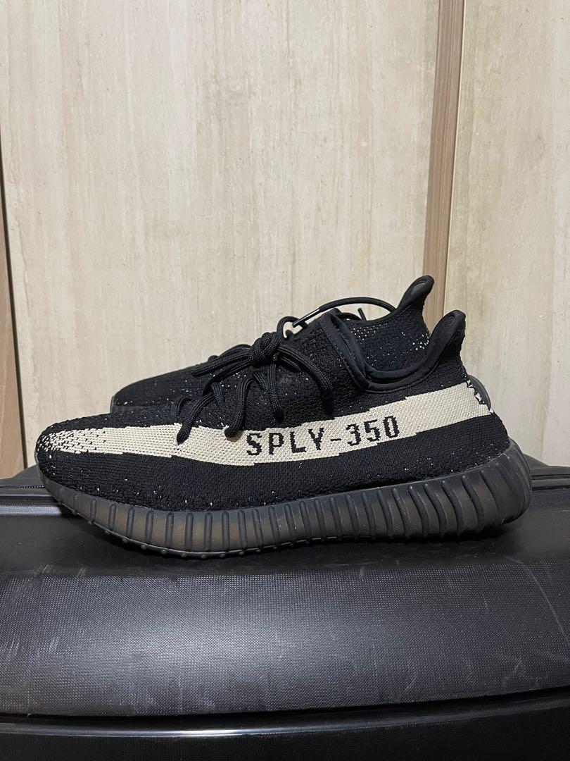Yeezy Boost 350 V2 'Oreo', Men's Fashion, Footwear, Sneakers on Carousell