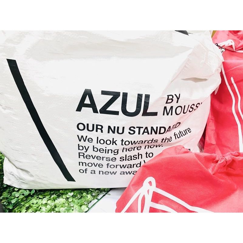 22福袋azul By Moussy 女裝服袋尺寸 S 女裝 上衣 其他上衣 Carousell