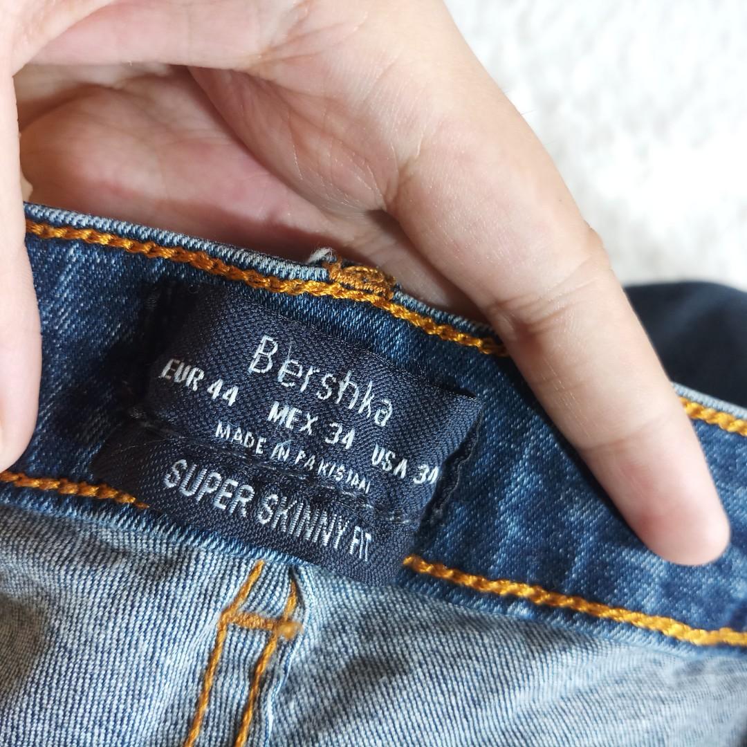 Authentic BERSHKA MEN super skinny fit 