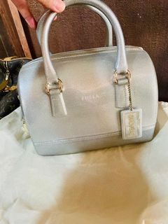 (Category: ) located in . Submitted by phbudgetluxuryfinds (Listing ID 1138418730, Image 1). Description: .