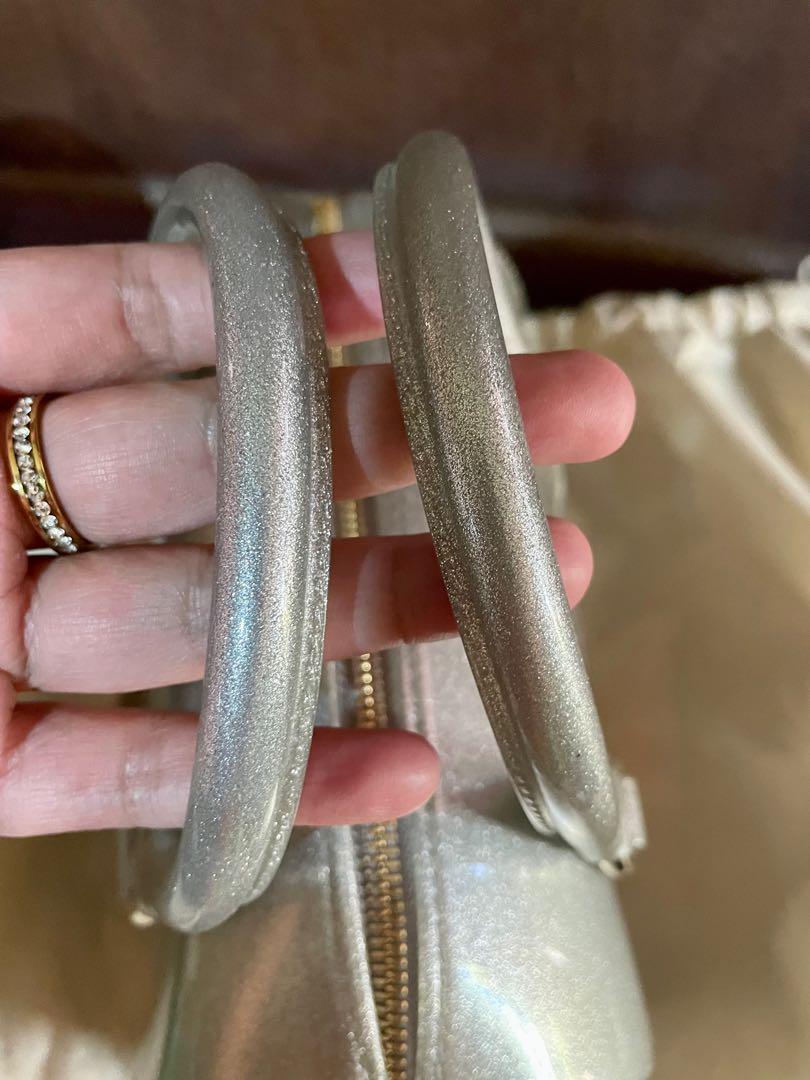 Candy Bag by Furla (Category: Luxury Bags & Wallets) located in Muntinlupa City. Submitted by phbudgetluxuryfinds (Listing ID 1138418730, Image 2). Description: Authentic Almost new May color transfer sa bandang likuran from wearing dark jeans .