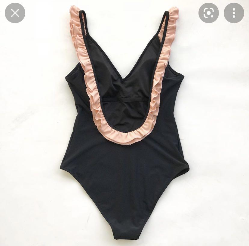 Cupshe black shop with pink ruffle
