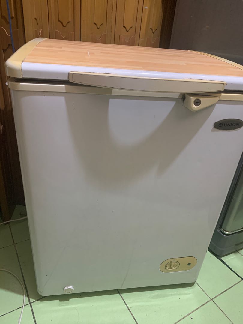 4 cu ft Chest Type Freezer , TV & Home Appliances, Kitchen Appliances, Refrigerators and