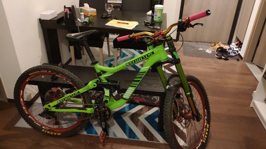 COMMENCAL SUPREME DH 26 MTB Carousell