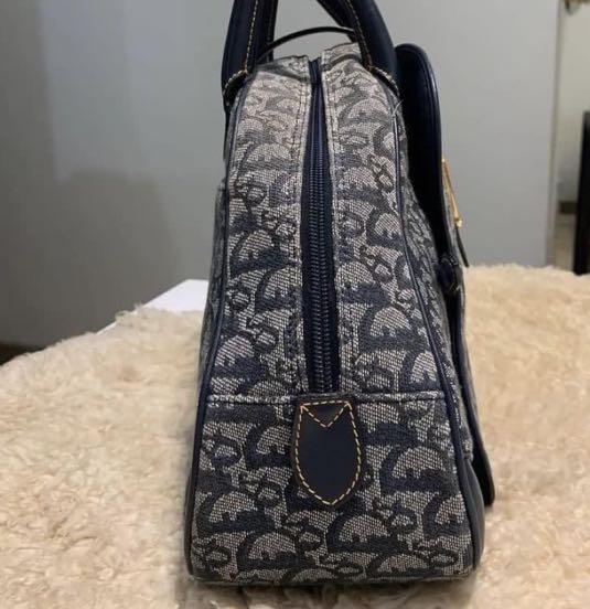 Dior Trotter Double Saddle Bowler Bag (Category: Luxury Bags & Wallets) located in Makati City. Submitted by pattyb1 (Listing ID 1138370177, Image 3). Description: 8/10 preowned .
