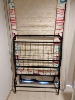 Foldable Bed